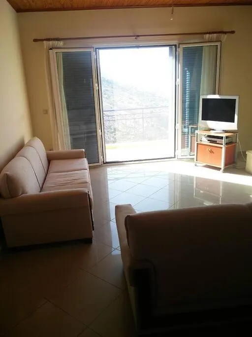 Traditional Sea View Vacation Home In Kourouklata Farsa