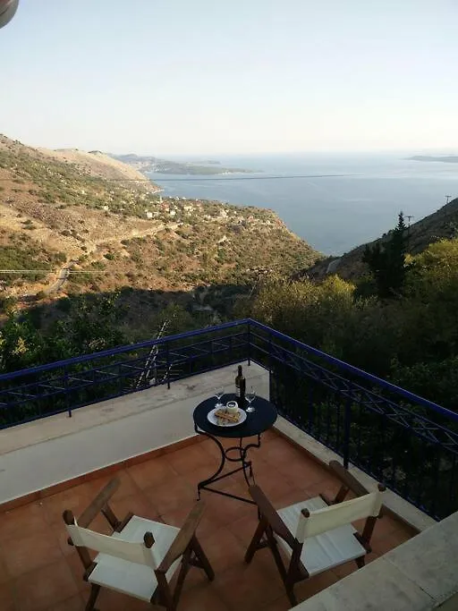 Traditional Sea View Vacation Home In Kourouklata Farsa